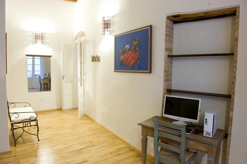 Castelletto Suites กาญารี ภายนอก รูปภาพ