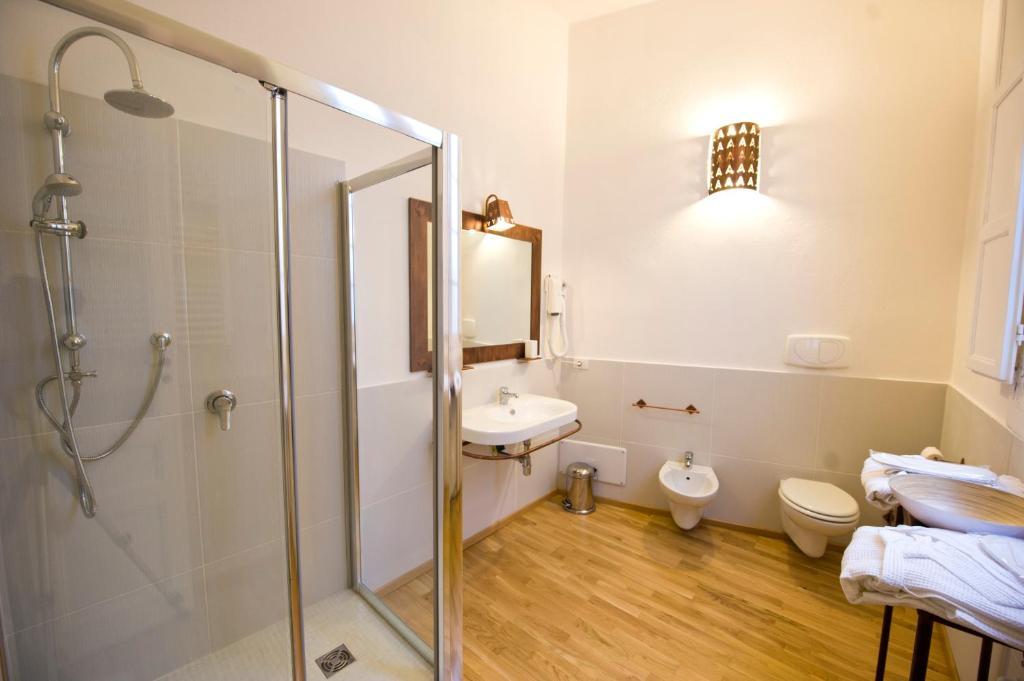 Castelletto Suites กาญารี ภายนอก รูปภาพ